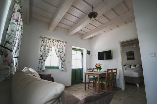 Borostyan Porta Apartment Lesencetomaj